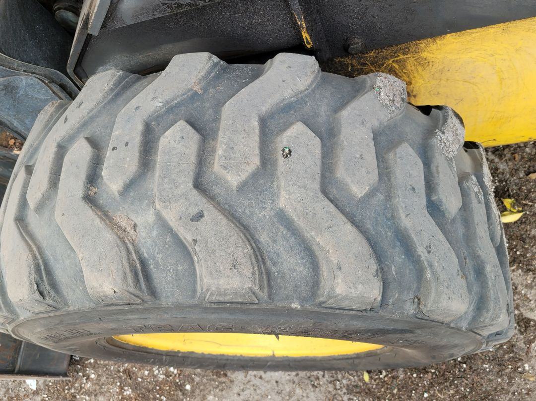 2012 NEW HOLLAND L223 - Image 12